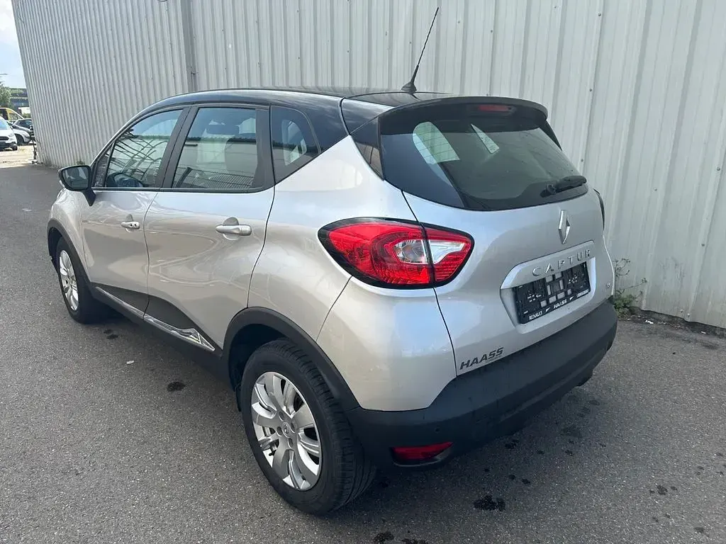 Gebraucht Renault Captur Dynamique 120 PS (88 kW) 2013 Schwarz SUV