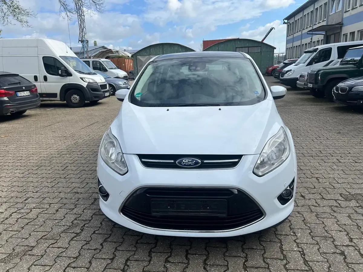 Używany Ford C-MAX Titanium 125 KM (91 kW) 2013 Biały Minivan