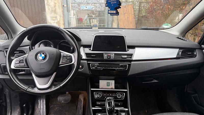 Gebraucht BMW 220 190 PS (139 kW) 2019 Schwarz Van / Kleinbus