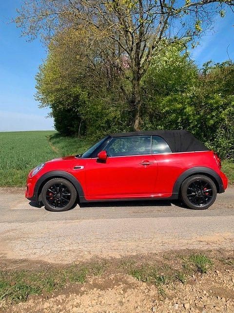 Second-hand Mini Cooper 136 CP (100 kW) 2017 Roșu Hatchback