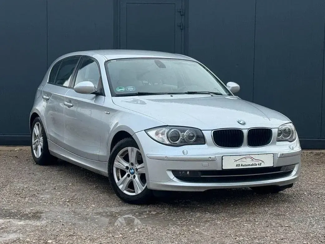 Gebraucht BMW 118 Advantage 143 PS (105 kW) 2009 Silber Kleinwagen