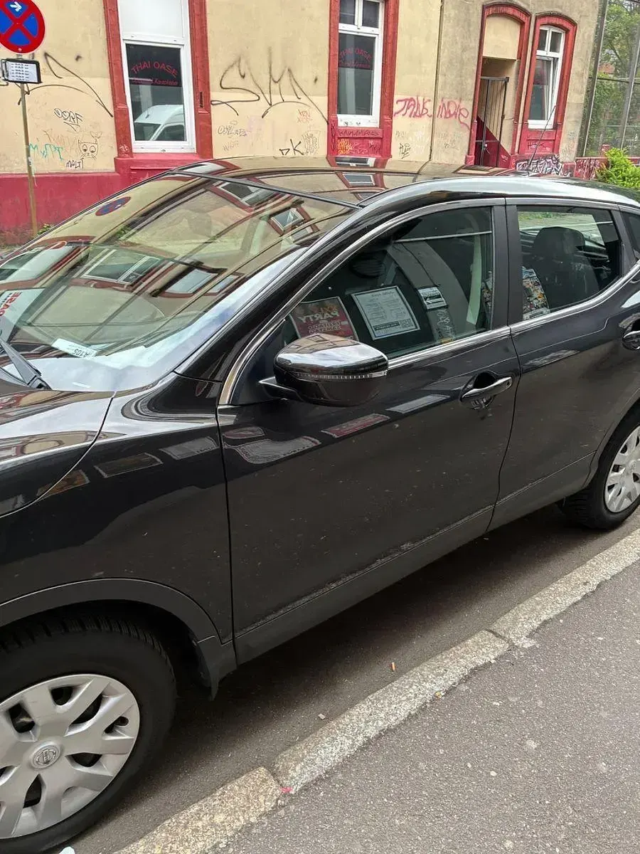Gebraucht Nissan Qashqai Acenta 116 PS (85 kW) 2019 Schwarz SUV