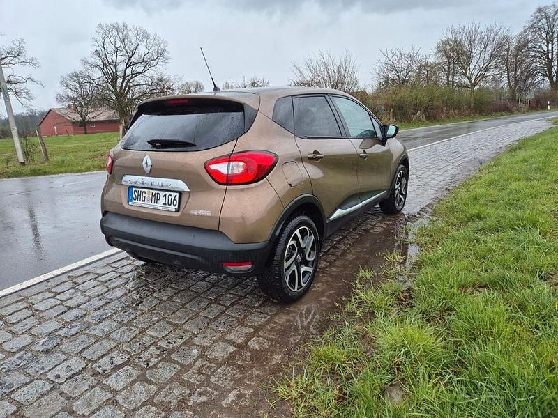 Gebraucht Renault Captur Intens 90 PS (66 kW) 2017 Braun SUV