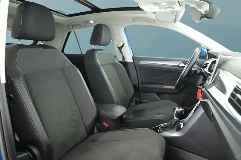 Gebraucht VW T-Roc 150 PS (110 kW) 2022 Blau SUV