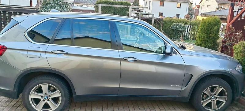 Grau Gebraucht 2016 BMW X5 SUV | 26.500 € (Guter Preis) - Bild 1/4