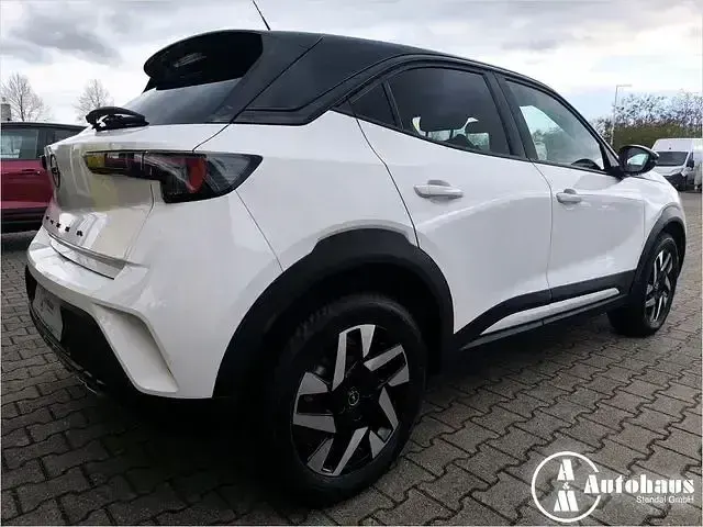 Gebraucht Opel Mokka 136 PS (100 kW) 2024 Banquise weiss SUV
