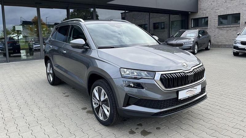 Neu Skoda Karoq Selection 150 PS (110 kW) 2025 Graphitegrau SUV