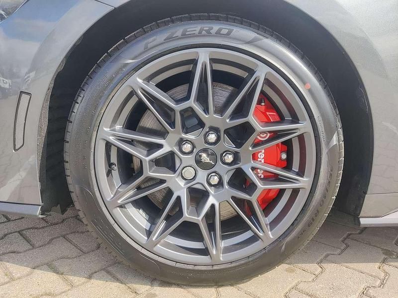 Neu Ford Mustang GT 446 PS (328 kW) 2026 Carbonized gray/asher gray Coupé