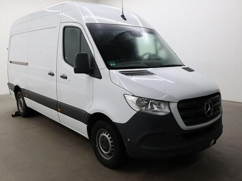 Gebraucht Mercedes Sprinter 170 PS (125 kW) 2022 Arktikweiß Van