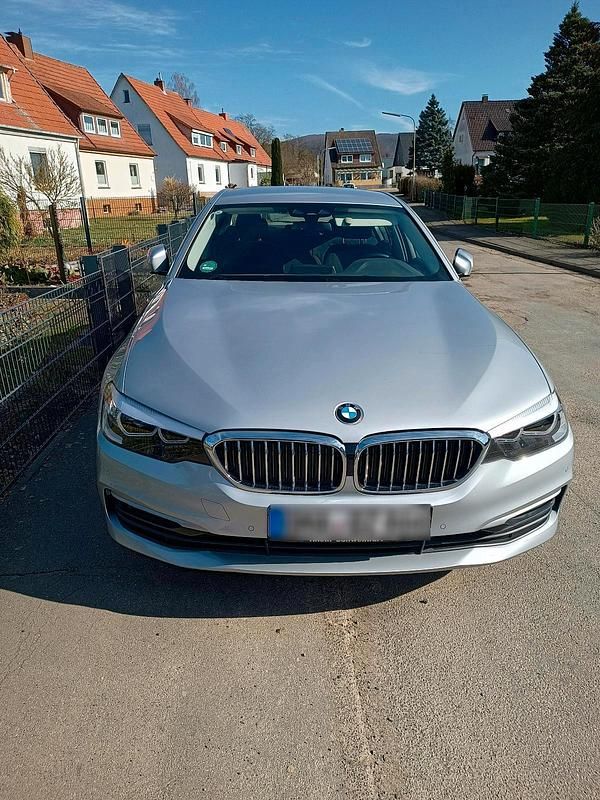 Gebraucht BMW 520 184 PS (135 kW) 2018 Silber Limousine