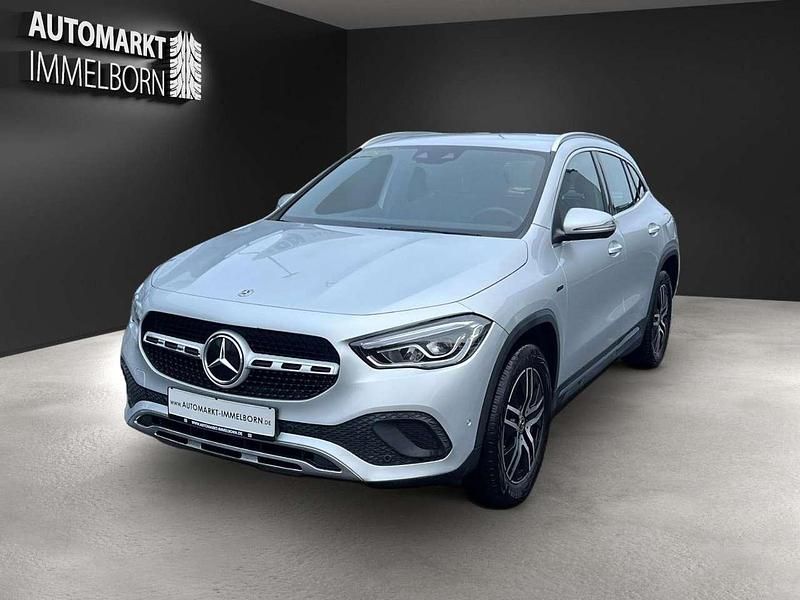 Gebraucht Mercedes GLA250 218 PS (160 kW) 2021 Silber SUV