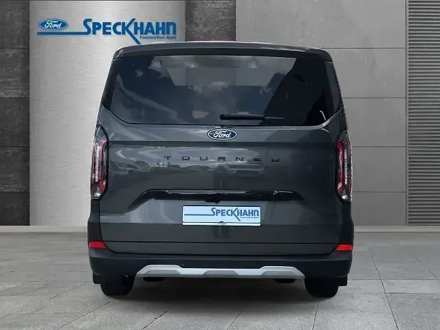 Neu Ford Tourneo Active 170 PS (125 kW) 2026 Kombi