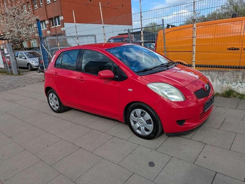 Gebraucht Toyota Yaris Sol 87 PS (63 kW) 2007 Super red 5 Kleinwagen