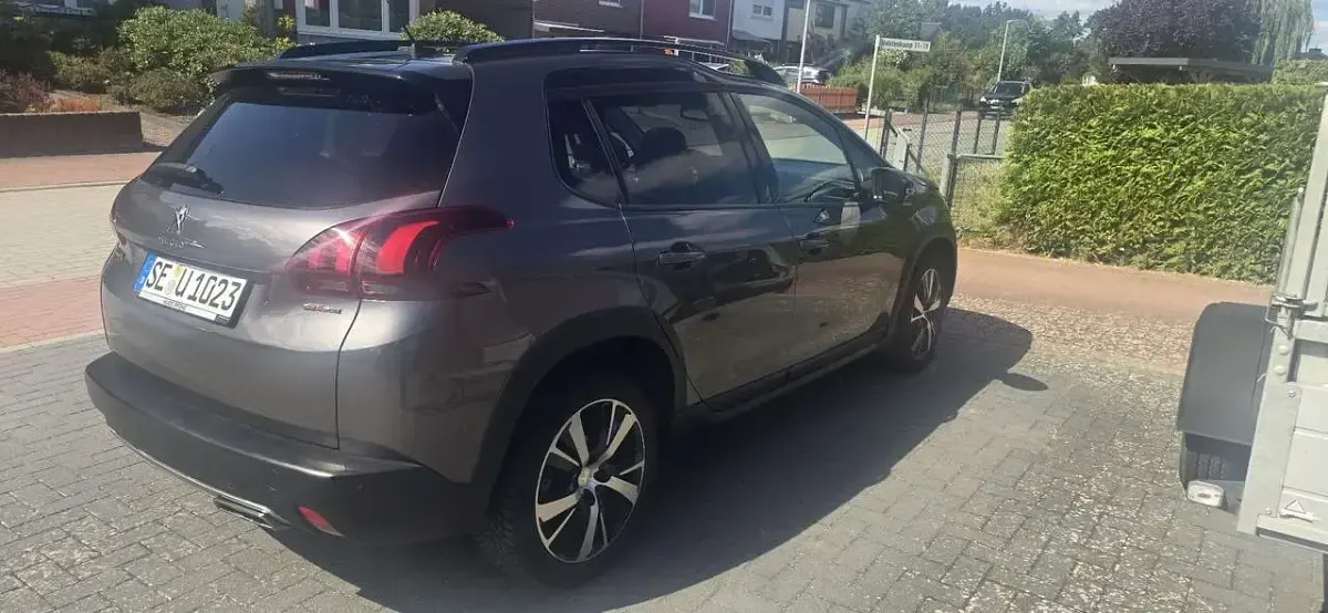 Gebraucht Peugeot 2008 GT-line 120 PS (88 kW) 2019 SUV