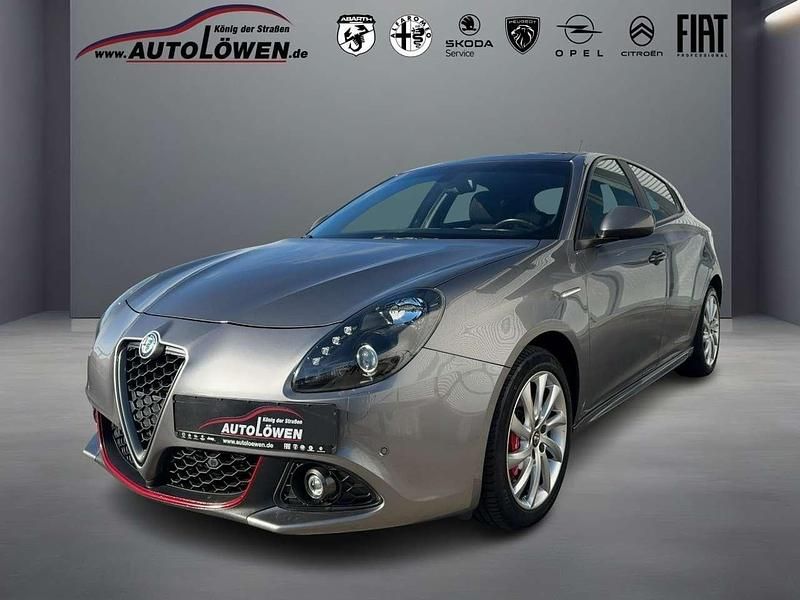 Stromboli grau Gebraucht 2017 Alfa Romeo Giulietta Super Limousine | 13.990 € - Bild 1/4