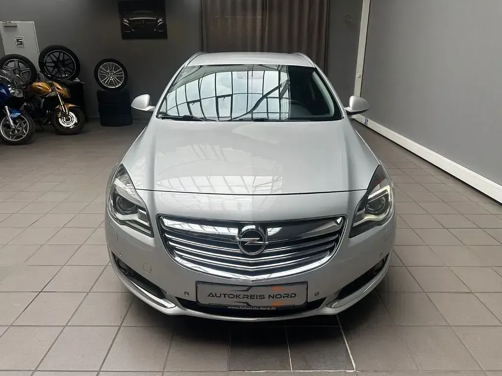 Gebraucht Opel Insignia Edition+ 140 PS (102 kW) 2013 Silber Kombi