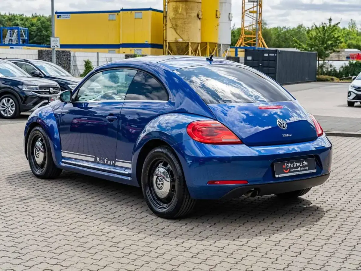Gebraucht VW Beetle Design 105 PS (77 kW) 2013 Blau Kleinwagen