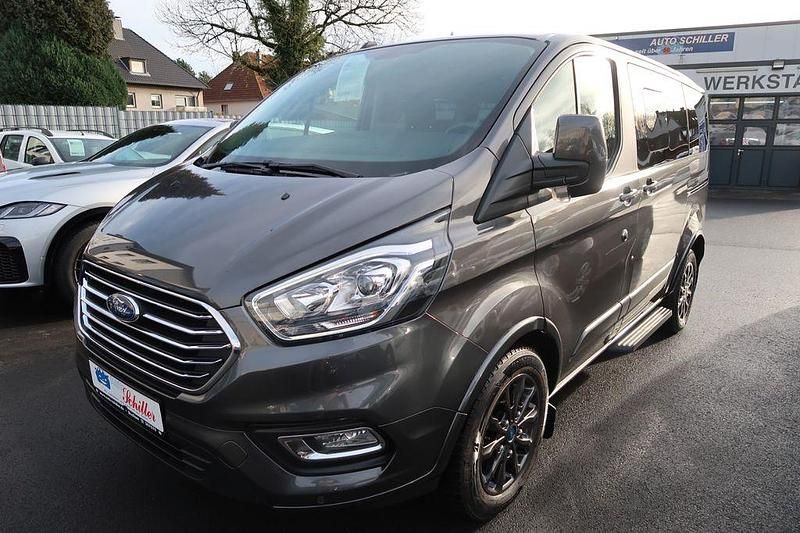 Grau Gebraucht 2022 Ford Transit Custom Van / Kleinbus | 35.900 € (Teuer) - Bild 1/4