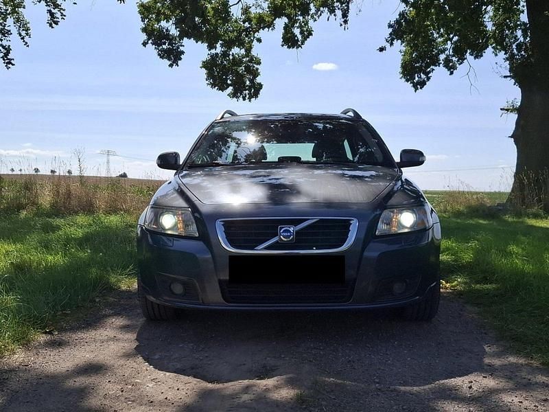 Gebraucht Volvo V50 Momentum 170 PS (125 kW) 2008 Grau Kombi