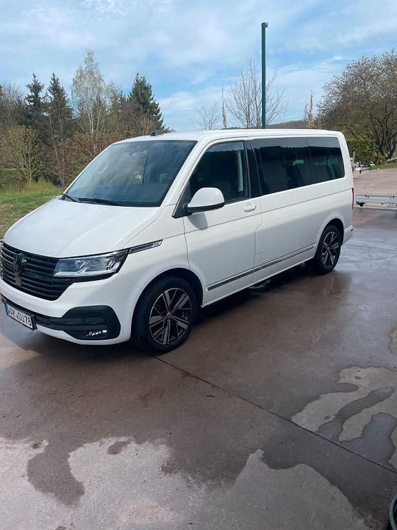 Gebraucht VW Multivan Highline 204 PS (150 kW) 2022 Weiß Van