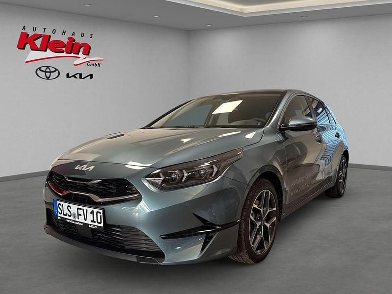 Gebraucht Kia Ceed Style 140 PS (102 kW) 2025 Grau Kleinwagen