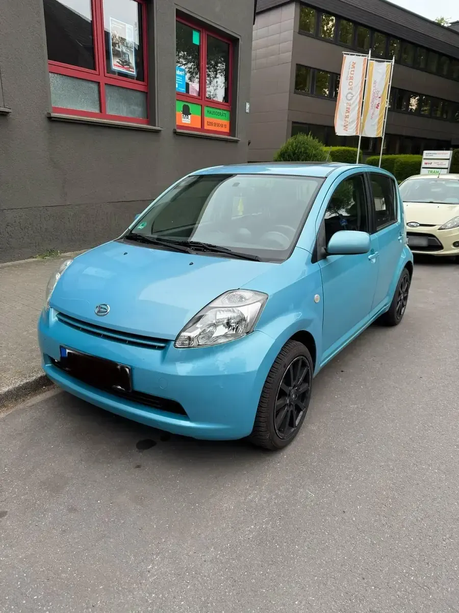 Gebraucht Daihatsu Sirion 87 PS (63 kW) 2007 Blau Kleinwagen