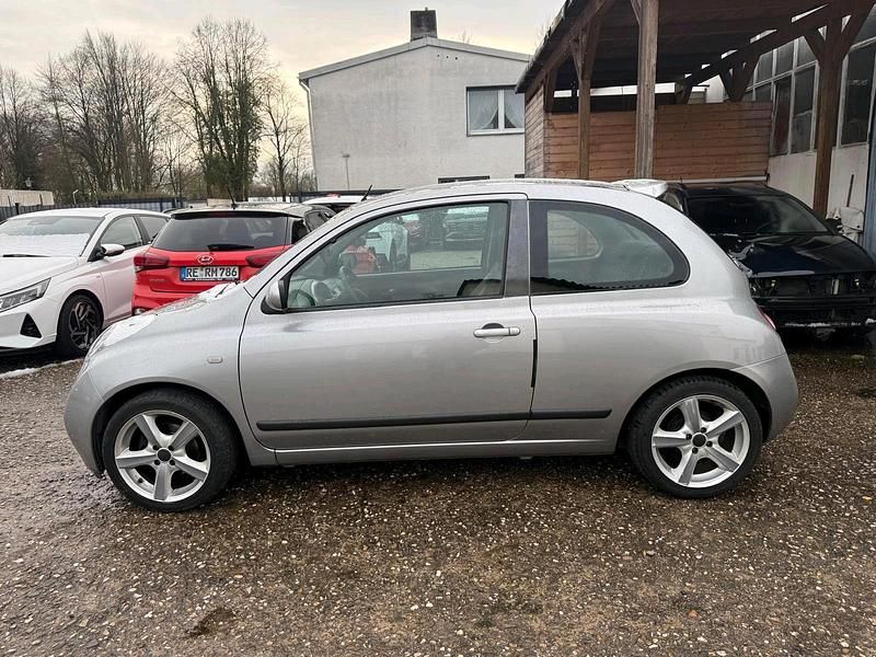 Gebraucht Nissan Micra 68 PS (50 kW) 2003 Silber Kleinwagen