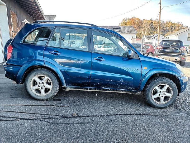 Gebraucht Toyota RAV4 150 PS (110 kW) 2003 Blau SUV