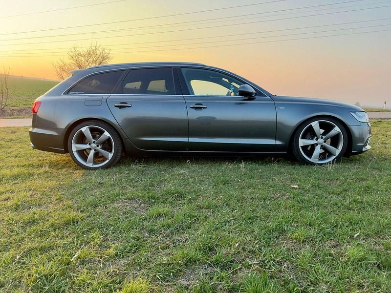 Gebraucht Audi A6 Sport 204 PS (150 kW) 2014 Grau Limousine