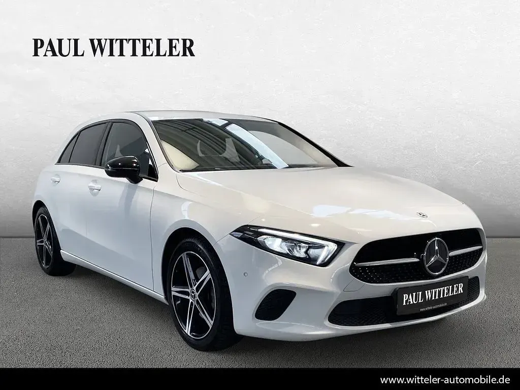 Gebraucht Mercedes A200 Progressive 163 PS (119 kW) 2018 Weiß Limousine
