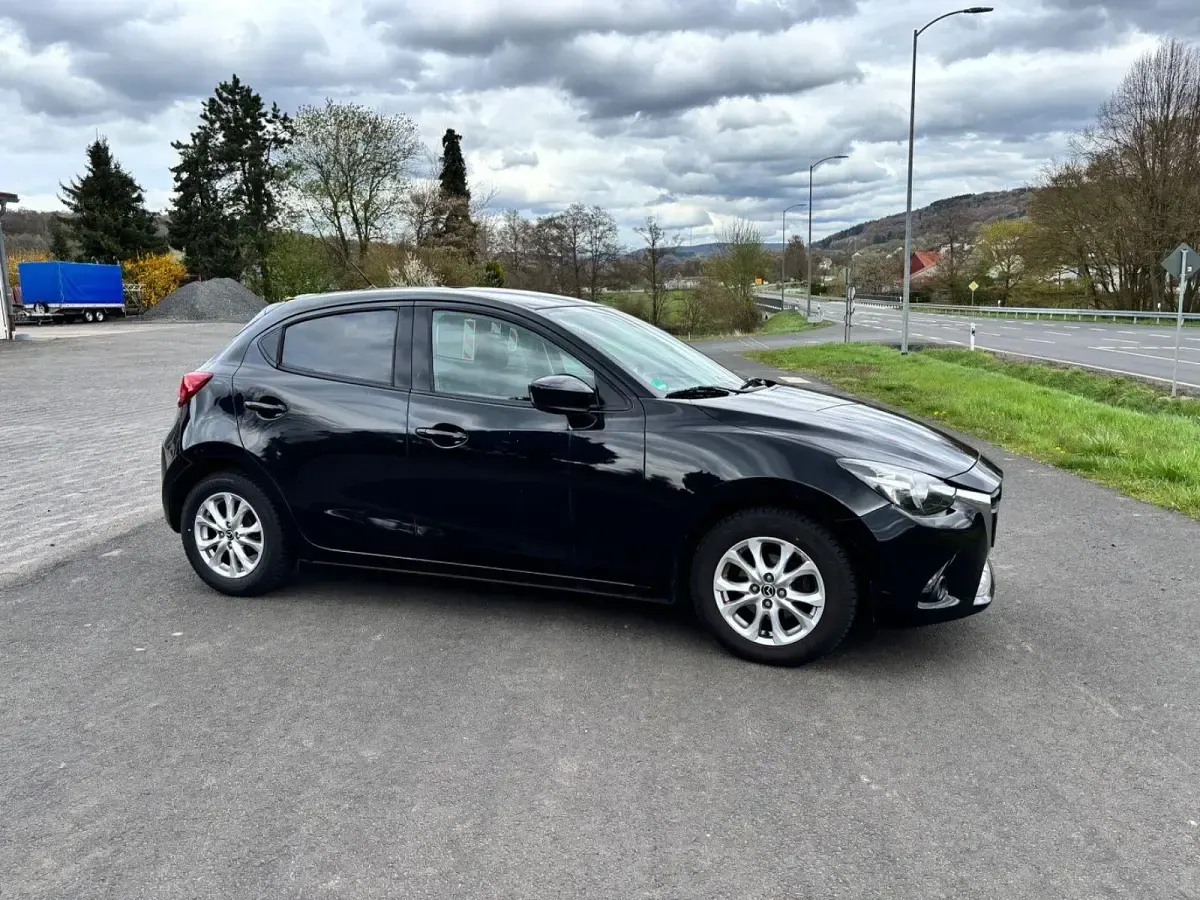 Gebraucht Mazda 2 105 PS (77 kW) 2015 Schwarz Limousine