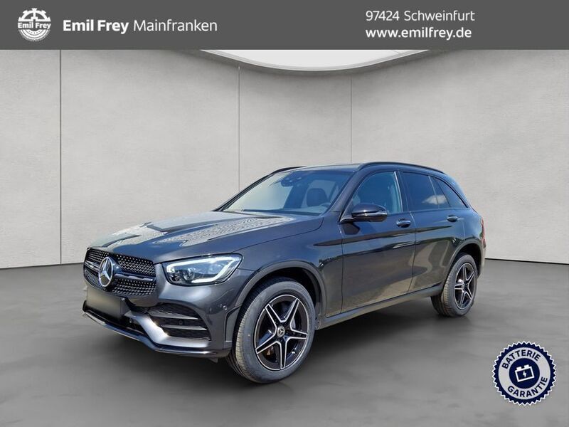 Grau Gebraucht 2021 Mercedes GLC300e AMG SUV | 41.655 € (Etwas zu teuer) - Bild 1/4