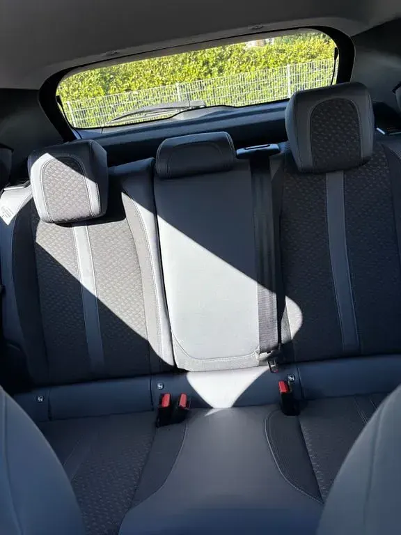Gebraucht Peugeot 2008 Allure 131 PS (96 kW) 2020 Schwarz SUV