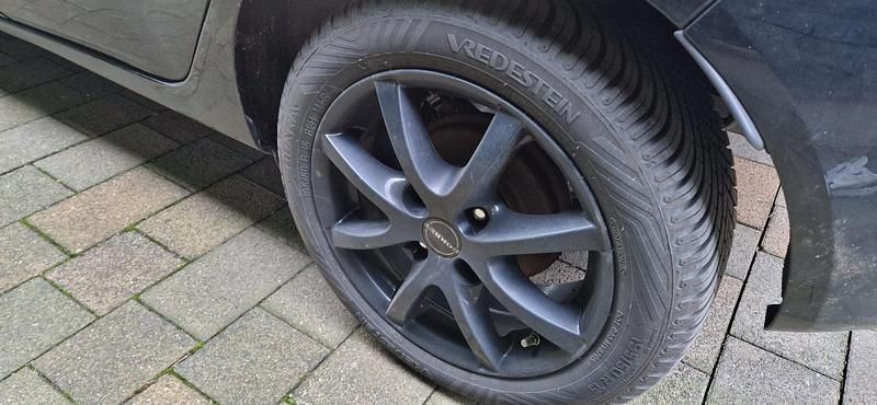 Gebraucht Ford Fiesta 100 PS (73 kW) 2017 Schwarz Kleinwagen