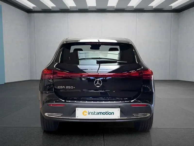 Gebraucht Mercedes EQA250 139 kW (190 PS) 2026 Schwarz SUV