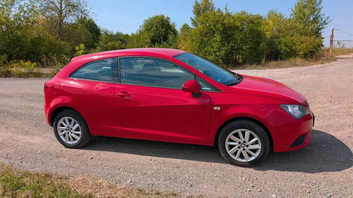 Gebraucht Seat Ibiza 69 PS (50 kW) 2013 Rot Kleinwagen