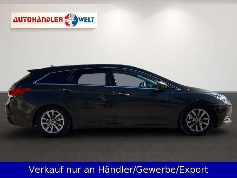 Gebraucht Hyundai i40 141 PS (103 kW) 2016 Braun Kombi