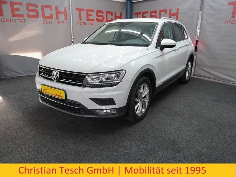 Pure white Gebraucht 2016 VW Tiguan Highline SUV | 21.390 € (Fairer Preis) - Bild 1/3