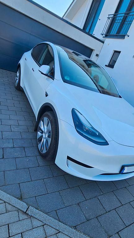 Gebraucht Tesla Model Y 219 kW (299 PS) 2024 Weiß SUV