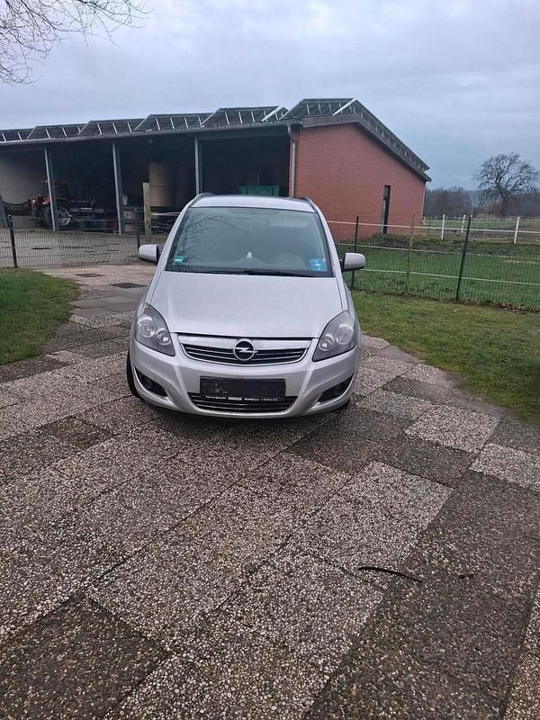 Gebraucht Opel Zafira 110 PS (80 kW) 2010 Silber Van / Kleinbus