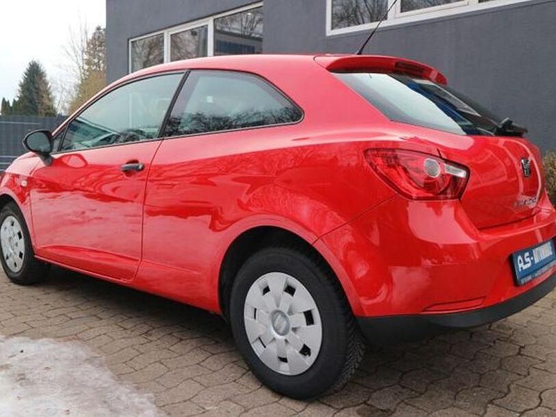 Gebraucht Seat Ibiza SC Basis 88 PS (64 kW) 2011 Rot Kleinwagen