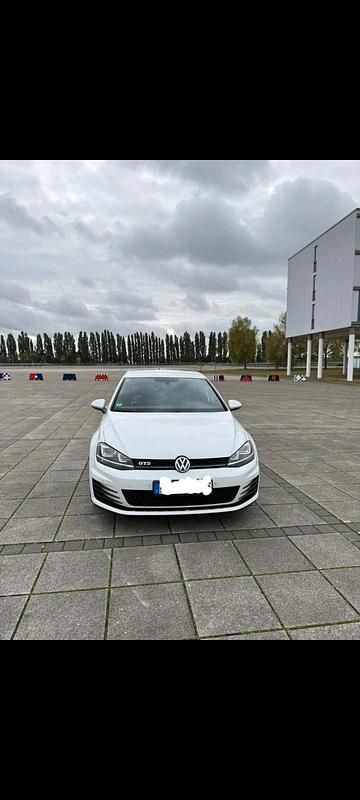 Weiß Gebraucht 2013 VW Golf VII GTD Kleinwagen | 12.500 € (Fairer Preis) - Bild 1/4