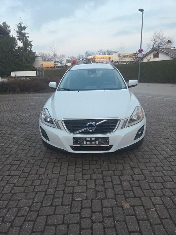 Gebraucht Volvo XC60 Kinetic 163 PS (119 kW) 2009 Weiß SUV