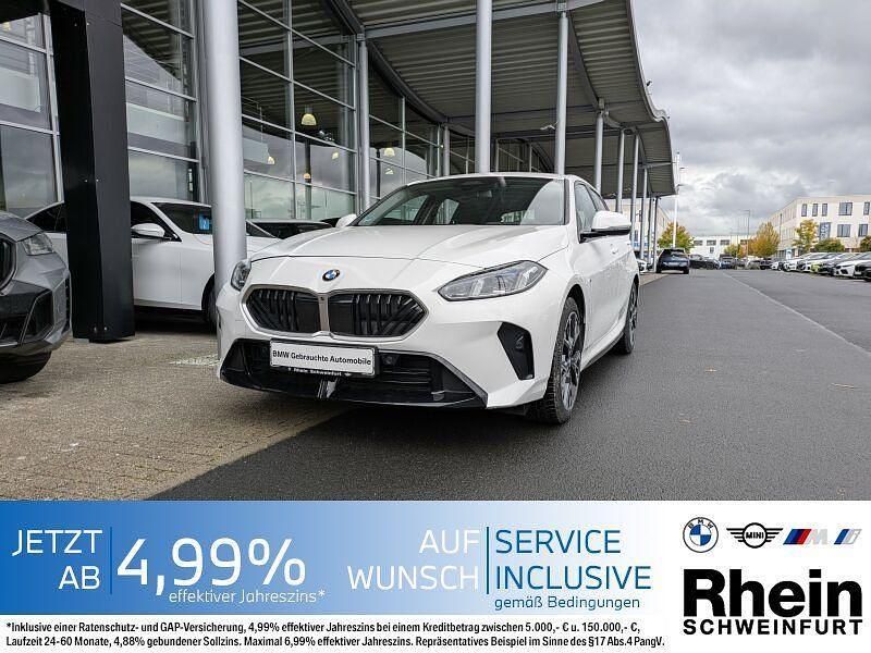 Weiß Gebraucht 2025 BMW 120 M Sport Kleinwagen | 29.888 € (Guter Preis) - Bild 1/4