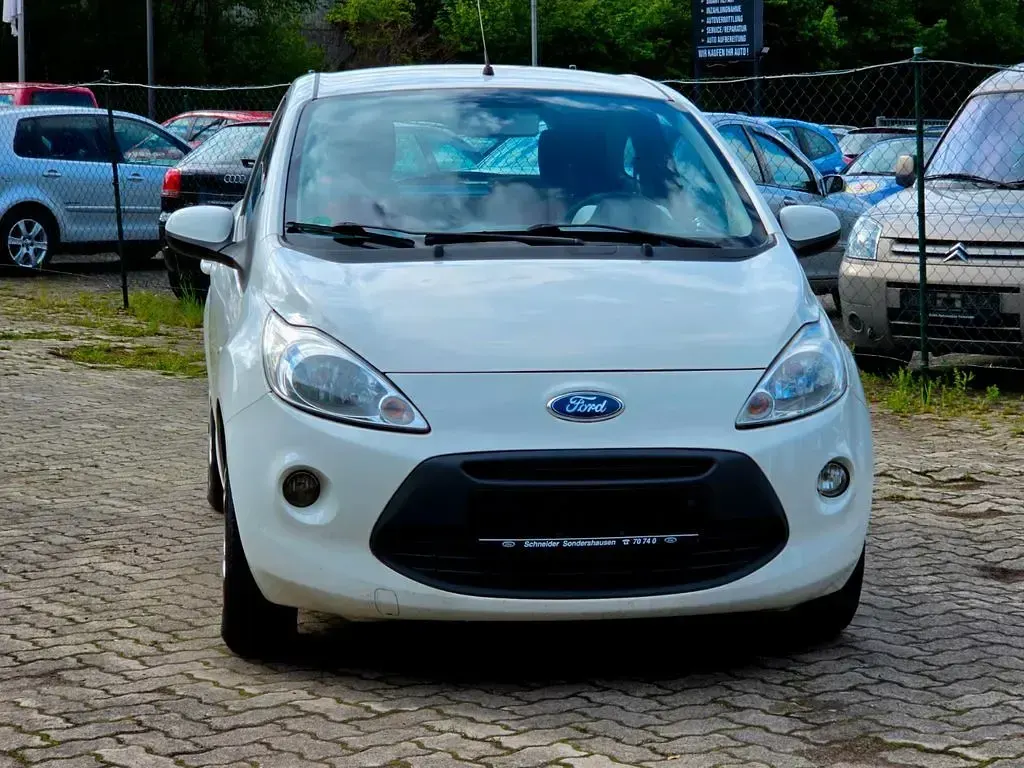 Gebraucht Ford Ka Titanium 69 PS (50 kW) 2010 Weiß Kleinwagen