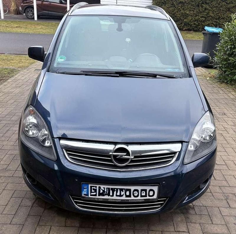 Gebraucht Opel Zafira 140 PS (102 kW) 2011 Van / Kleinbus