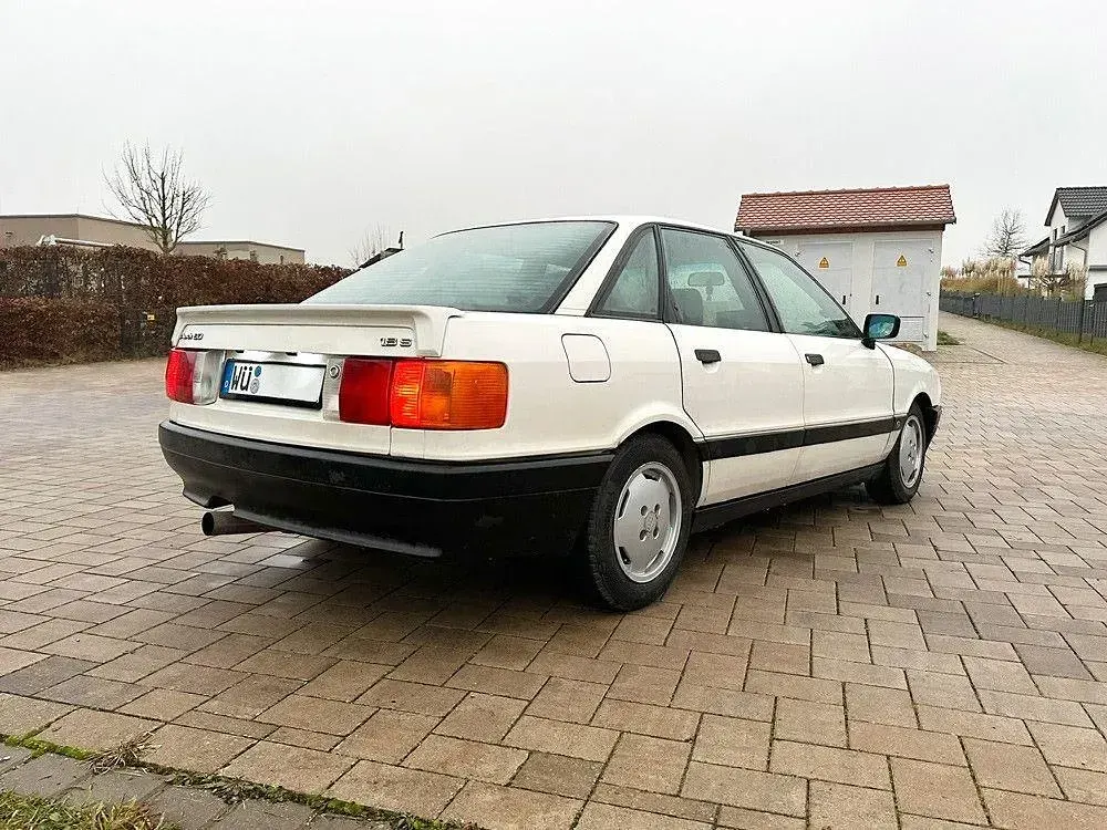 Gebraucht Audi 80 Performance 90 PS (66 kW) 1991 Weiß Kleinwagen