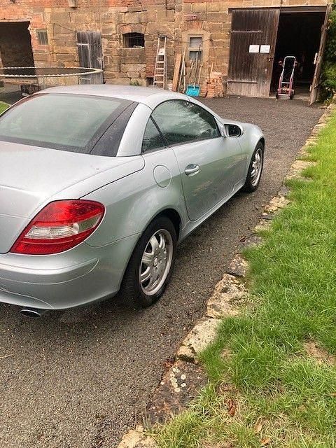 Gebraucht Mercedes SLK200 163 PS (119 kW) 2007 Silber Cabrio