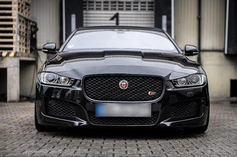 Gebraucht Jaguar XE S 340 PS (250 kW) 2016 Schwarz Limousine