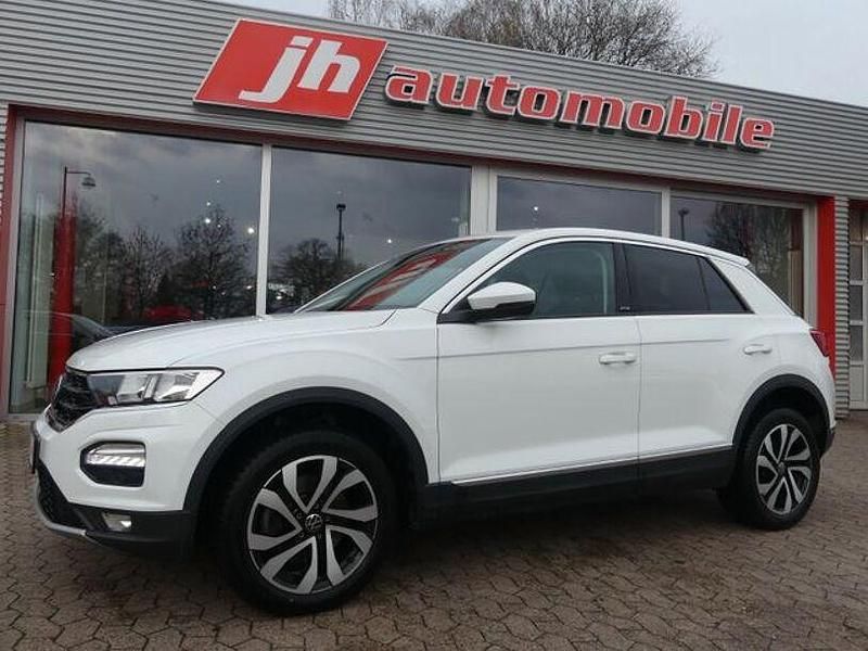 Weiß Gebraucht 2021 VW T-Roc Active SUV | 22.480 € (Guter Preis) - Bild 1/4